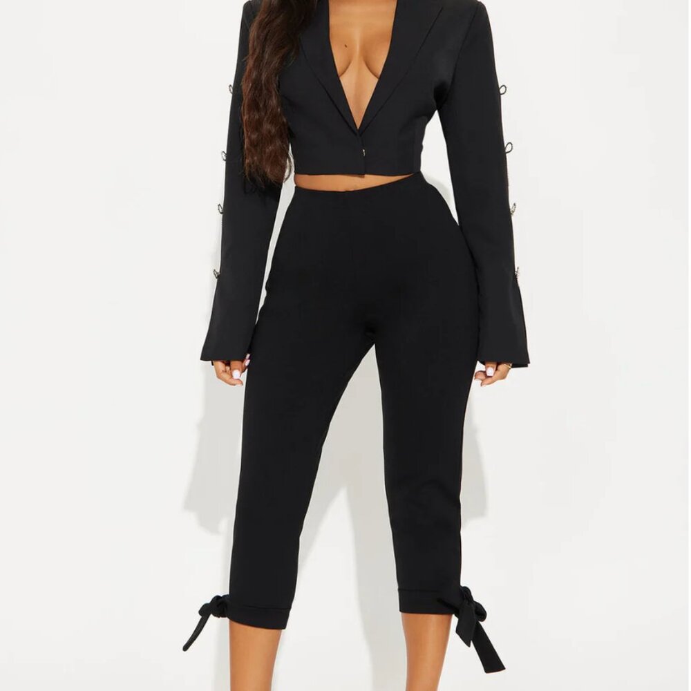 Bow Tied Ponte Capri Legging - Black M New With Tag